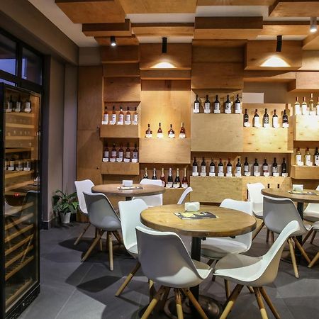 Wine Hotel キシナウ エクステリア 写真