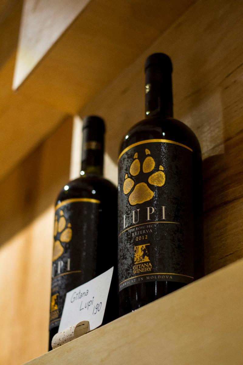 Wine Hotel キシナウ エクステリア 写真