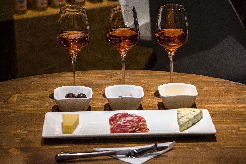 Wine Hotel キシナウ エクステリア 写真