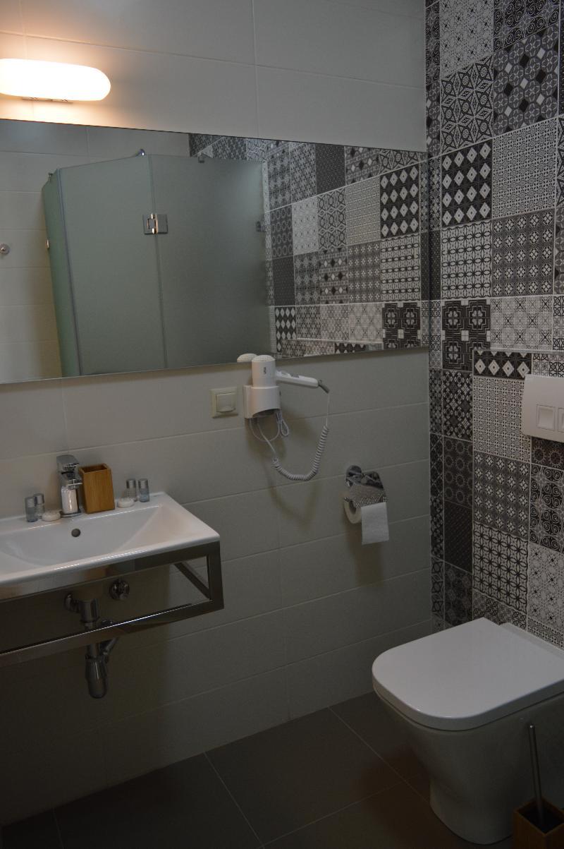 Wine Hotel キシナウ エクステリア 写真