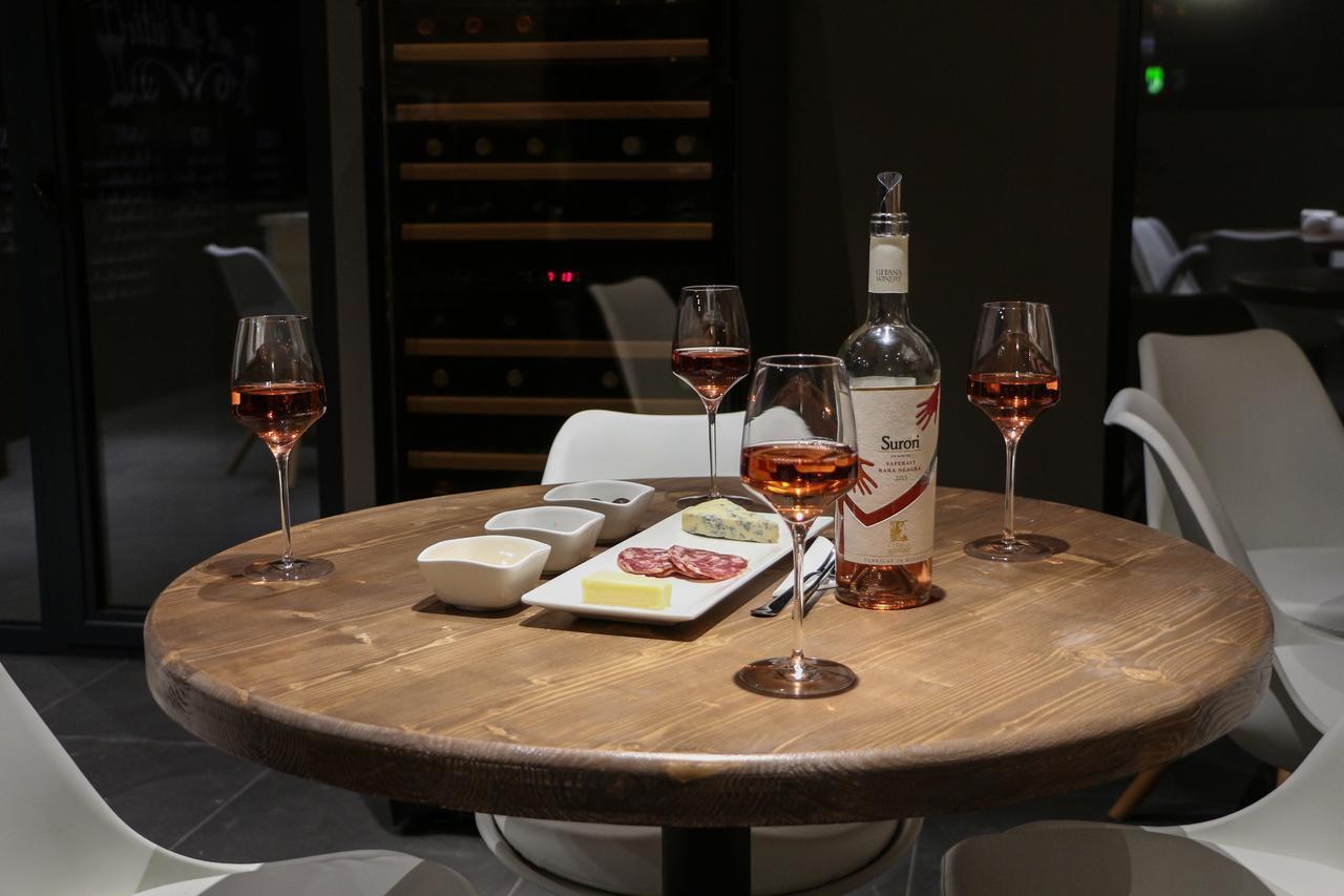 Wine Hotel キシナウ エクステリア 写真