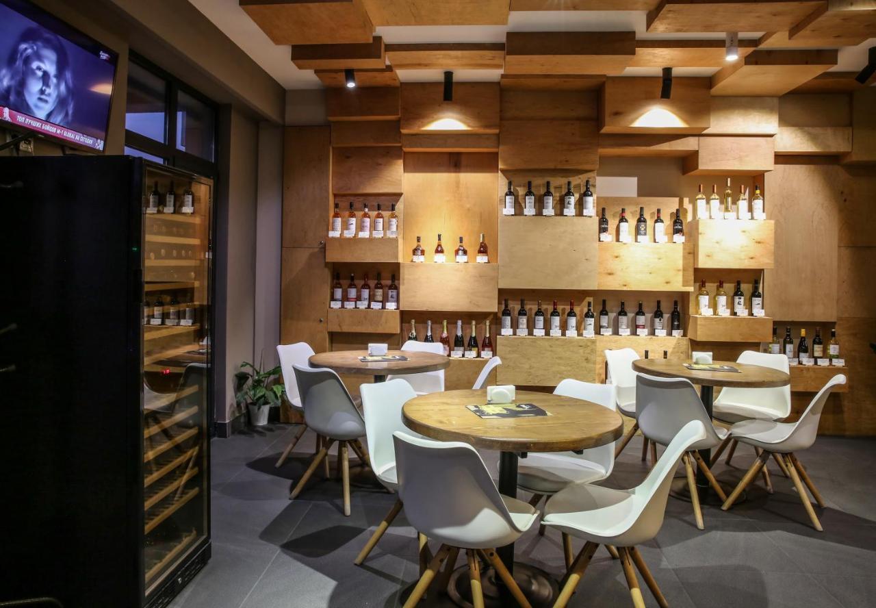 Wine Hotel キシナウ エクステリア 写真