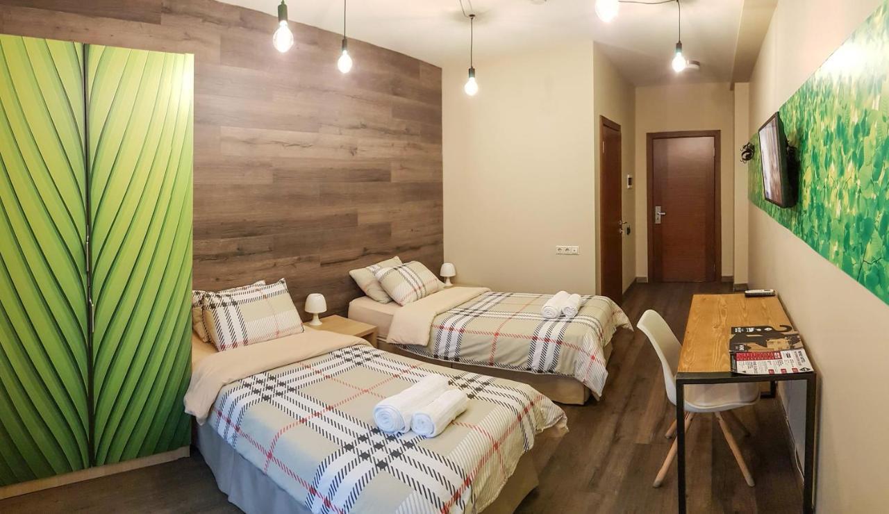 Wine Hotel キシナウ エクステリア 写真