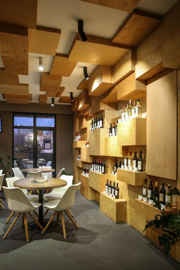 Wine Hotel キシナウ エクステリア 写真