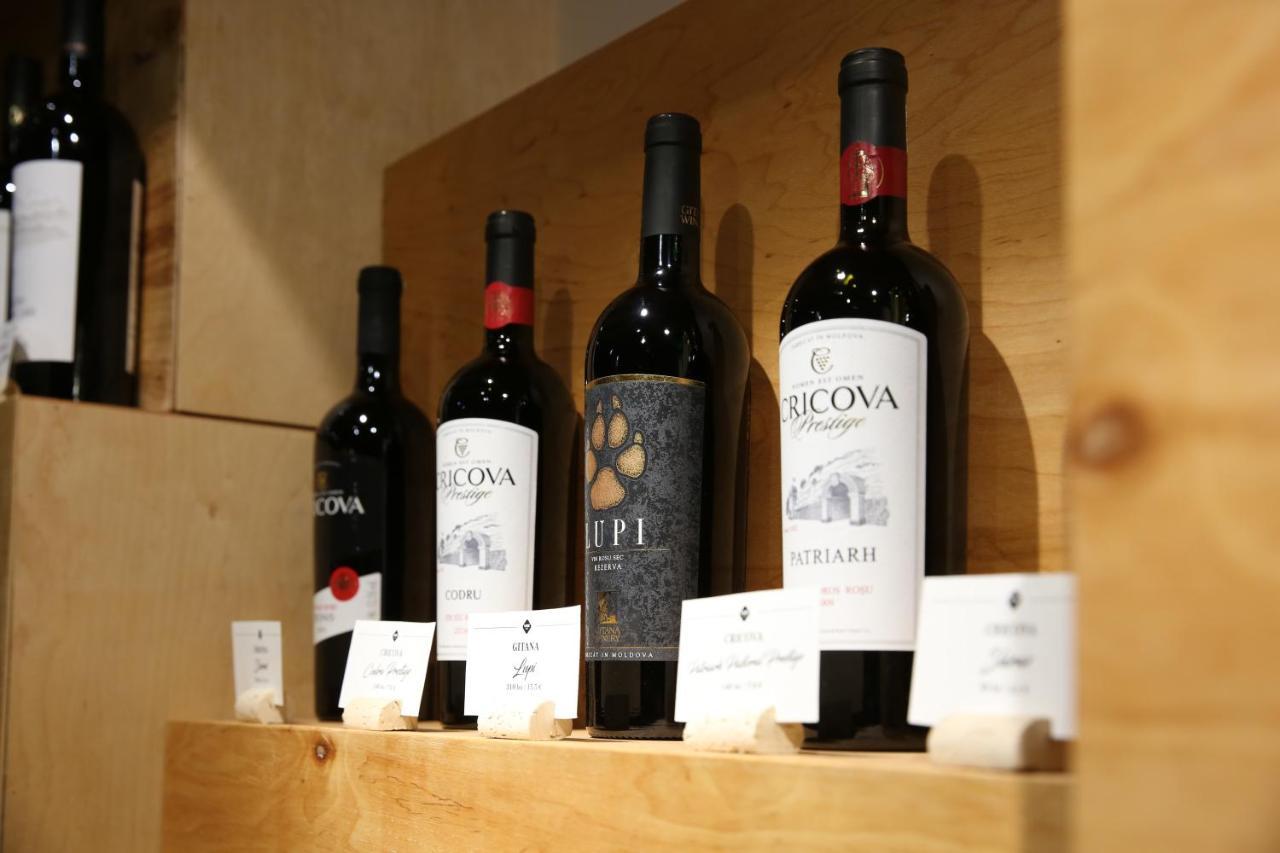 Wine Hotel キシナウ エクステリア 写真