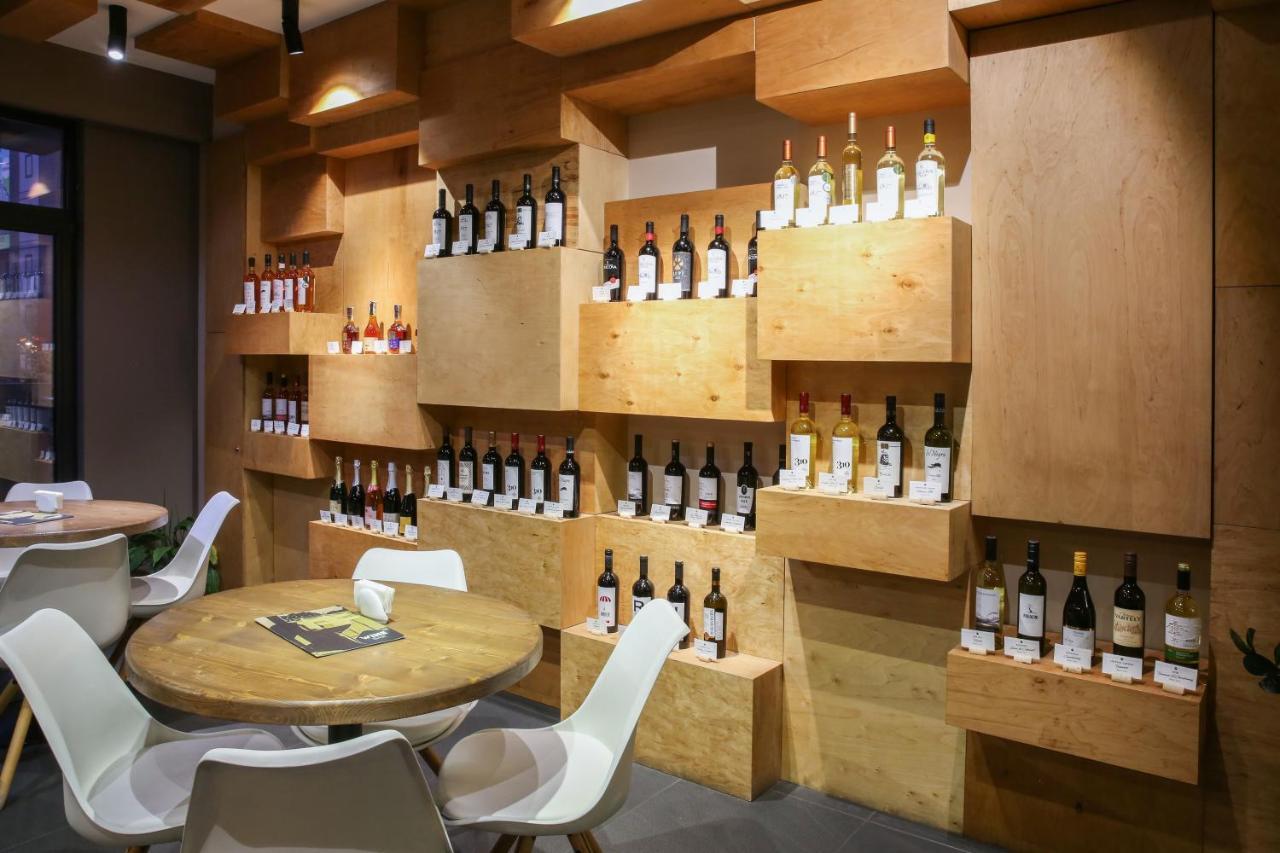 Wine Hotel キシナウ エクステリア 写真